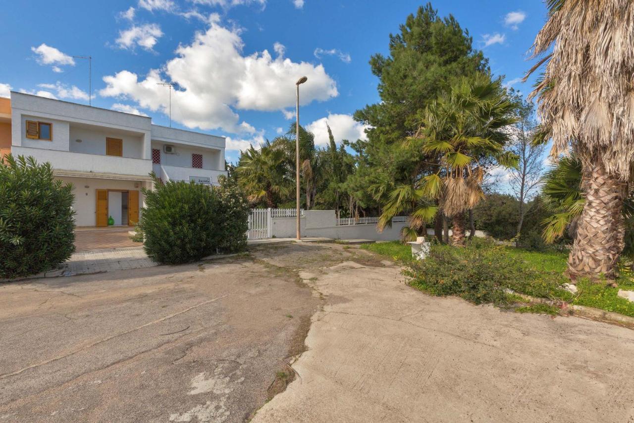 Villetta Chiara Blu By Barbarhouse Torre dell'Orso Exterior foto